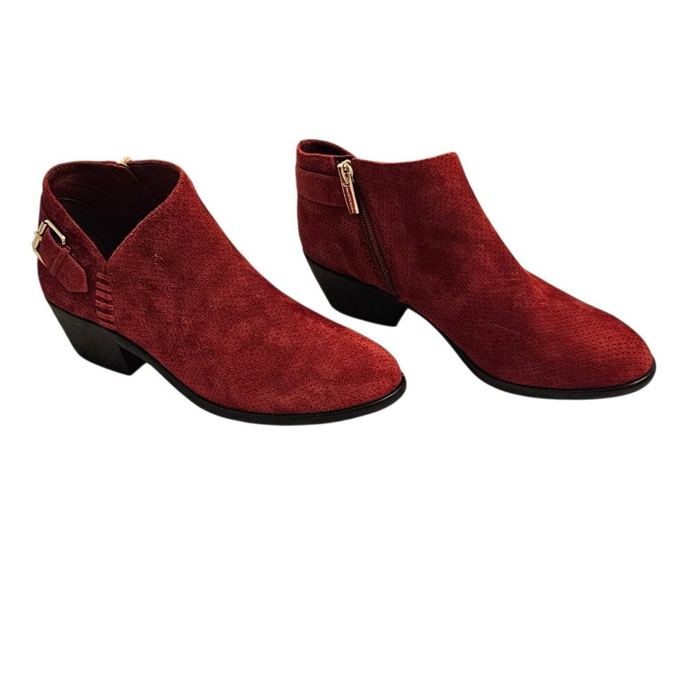 Vince Camuto Womens Red Ankle Booties Size 7 US. 37.5 EU